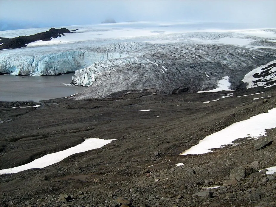photo of a glacier and snow fields, which store about two-thirds of Earth's freshwater