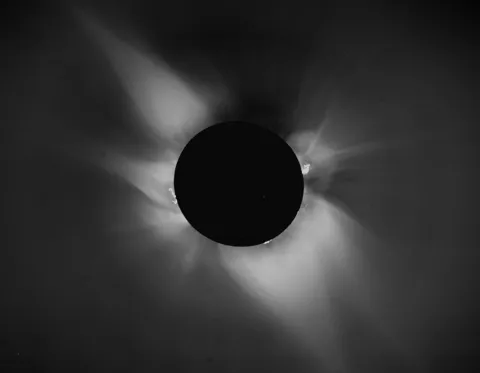Solar eclipse on July 11, 1991 as seen from Hawaii